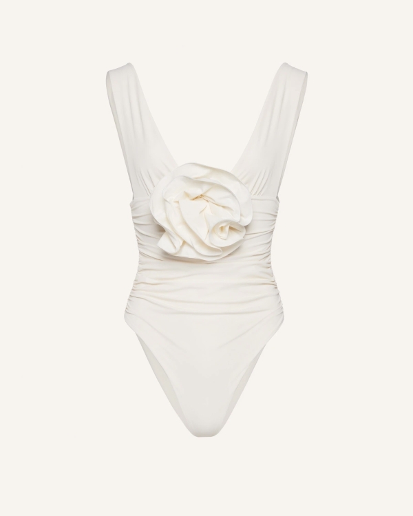 Медовый месяц, как в кино: что взять