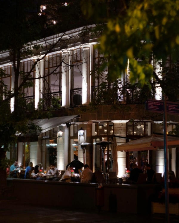 25 ресторанов Москвы для знакомства родителей