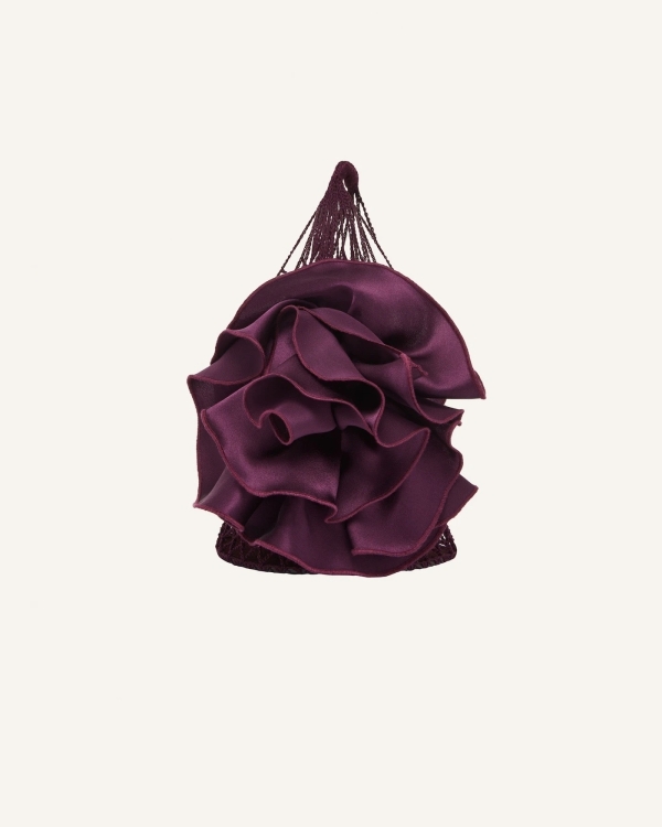 Цветочный дресс-код: 12 актуальных решений для гостей