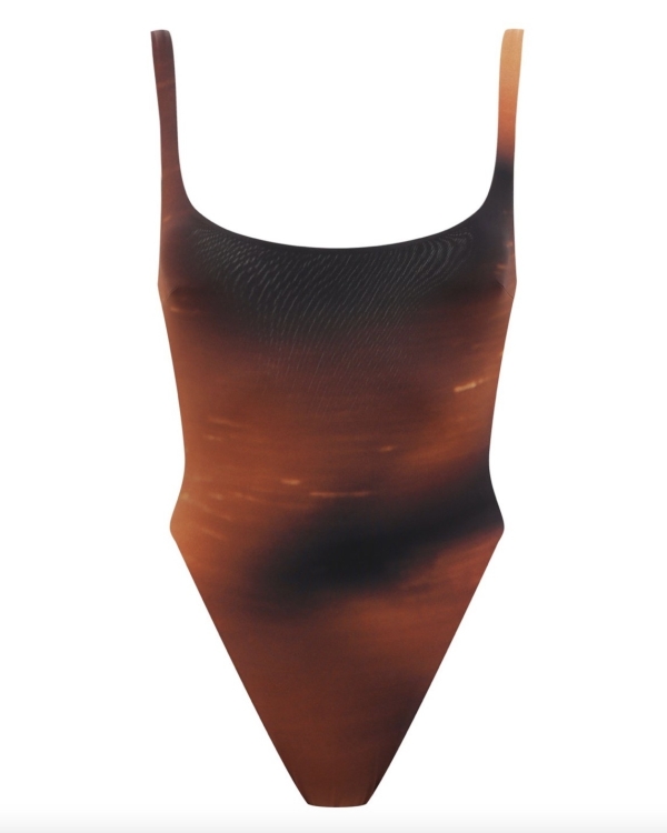 Купальников много не бывает. Самые модные бикини,