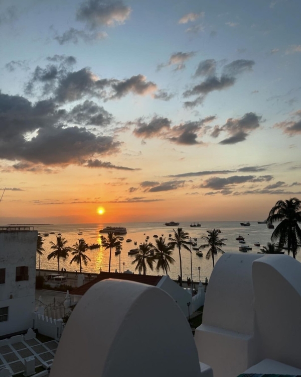 Понадобятся только купальник и загранпаспорт: безвизовые страны