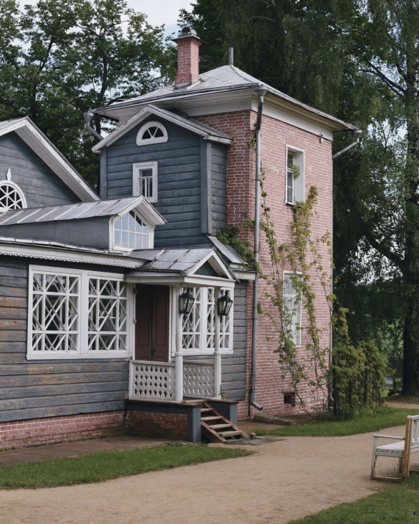 Гедонистам на заметку: 10 красивых загородных усадеб