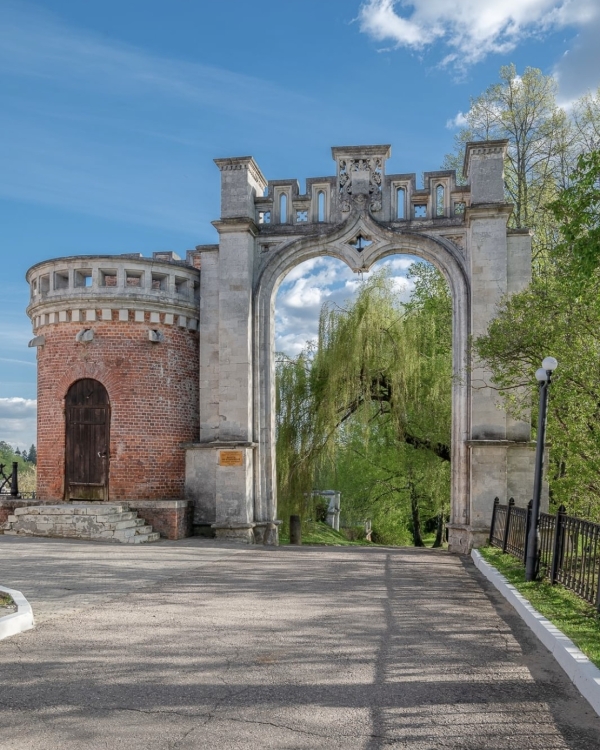 Гедонистам на заметку: 10 красивых загородных усадеб