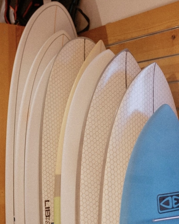 Лови волну! Где встать на серф в