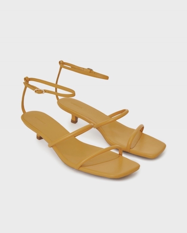 Дресс-код — лен: рассказываем, как можно одеться гостям