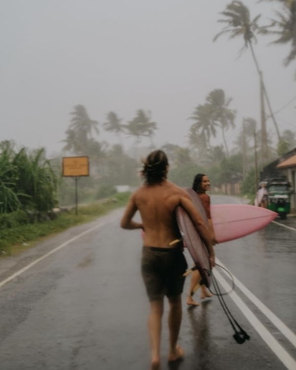 Лови волну! Где встать на серф в