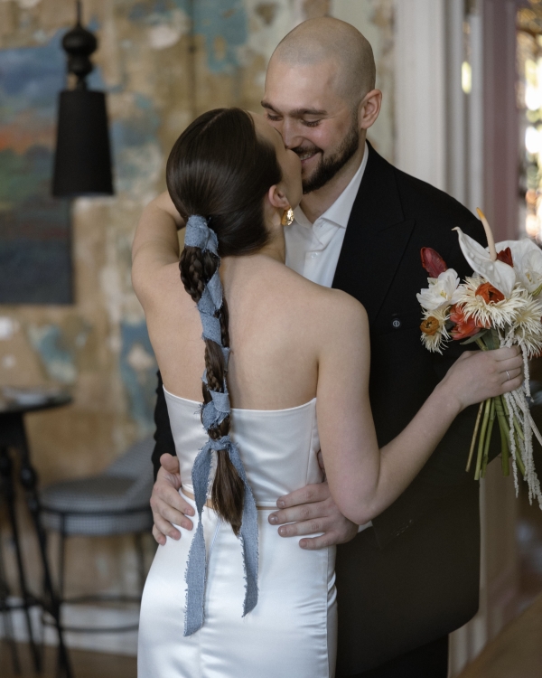 5 нескучных бьюти-образов невесты от стилиста Анны