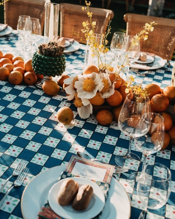 Как встретить лето? Устройте ужин с ярким