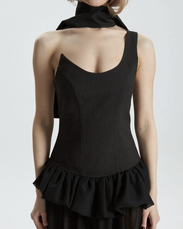 У каких российских брендов можно купить вечерний