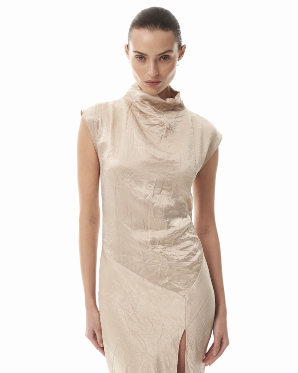 У каких российских брендов можно купить вечерний