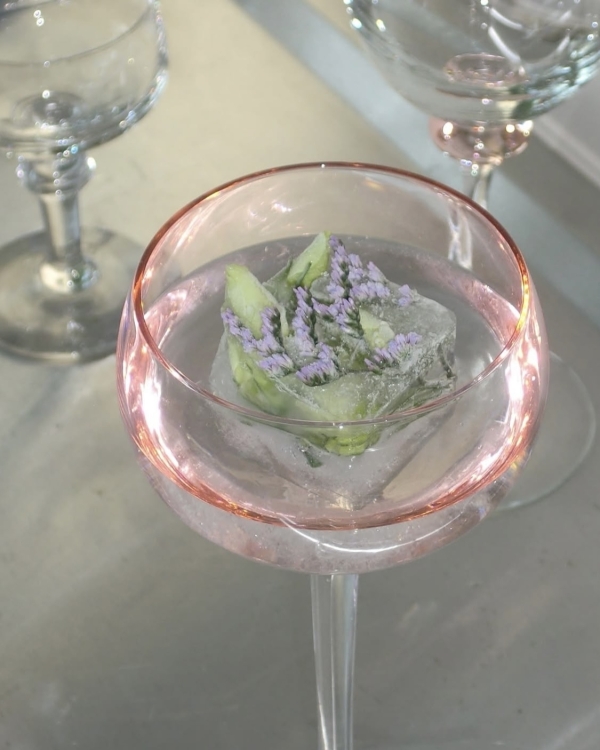 Как небанально подать коктейли на свадьбе?