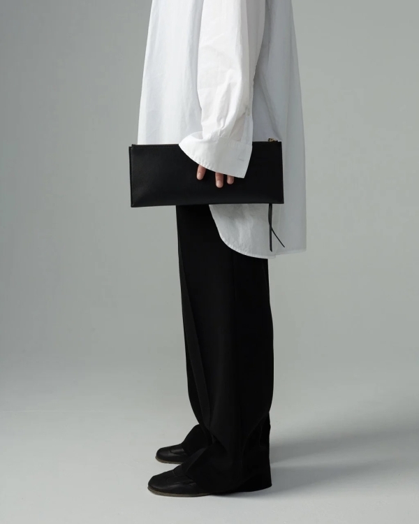 Клатч — то, что нужно невесте в