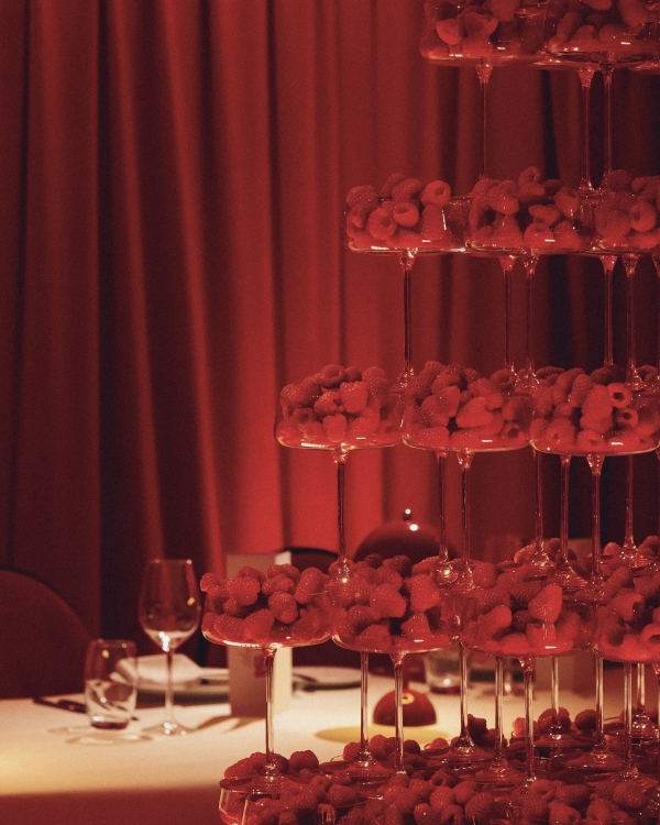 Алый оазис от «Безе» в Savva и