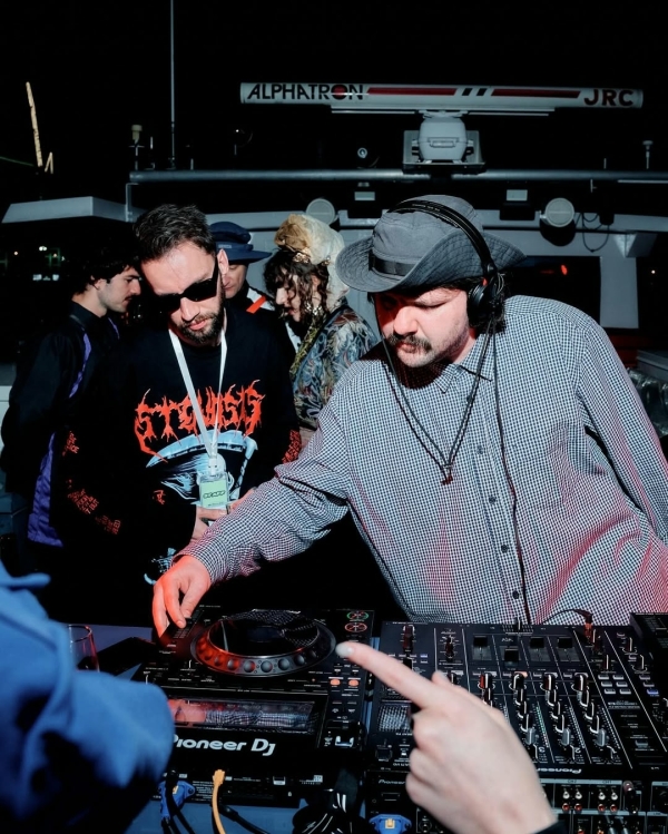 Техно-йога в «Стрелке», Эдит Пиаф в Yauza