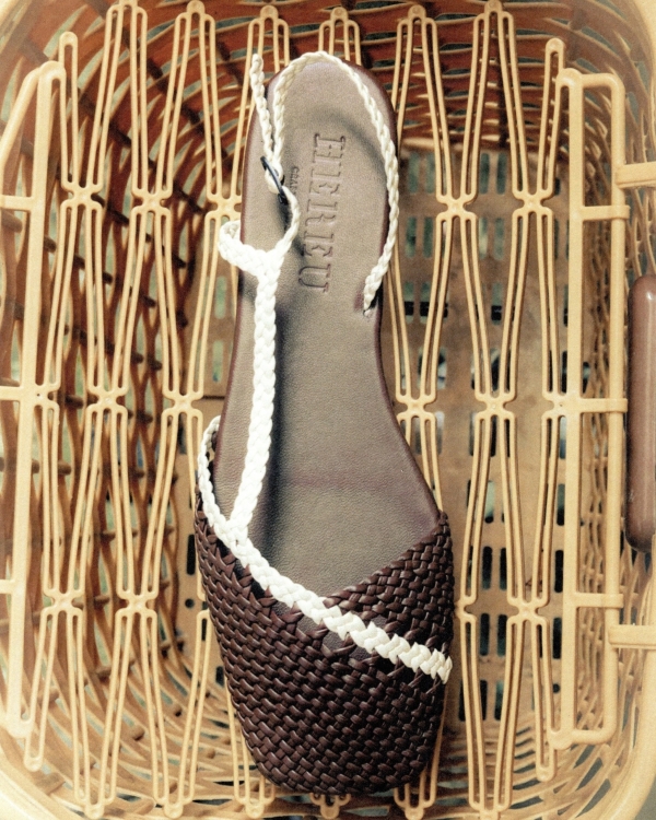 Не только вьетнамки. Какую обувь взять с