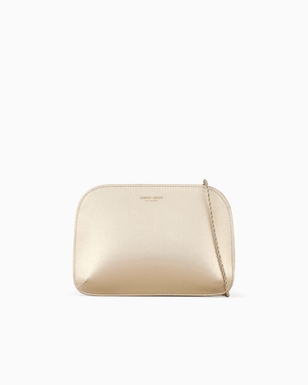 Клатч — то, что нужно невесте в