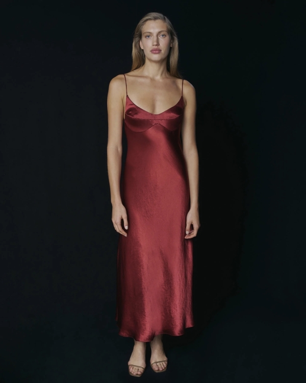 У каких российских брендов можно купить вечерний