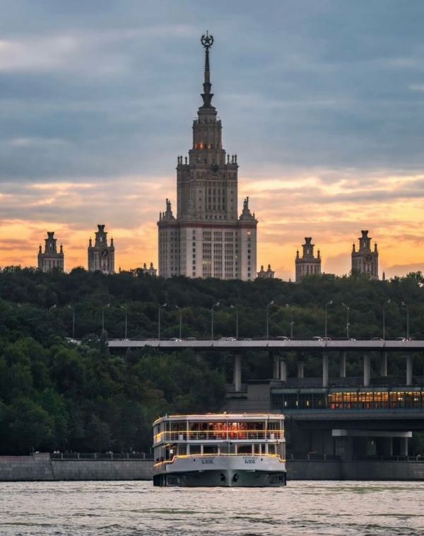 Открытие киносада в DFF, городская пробежка с