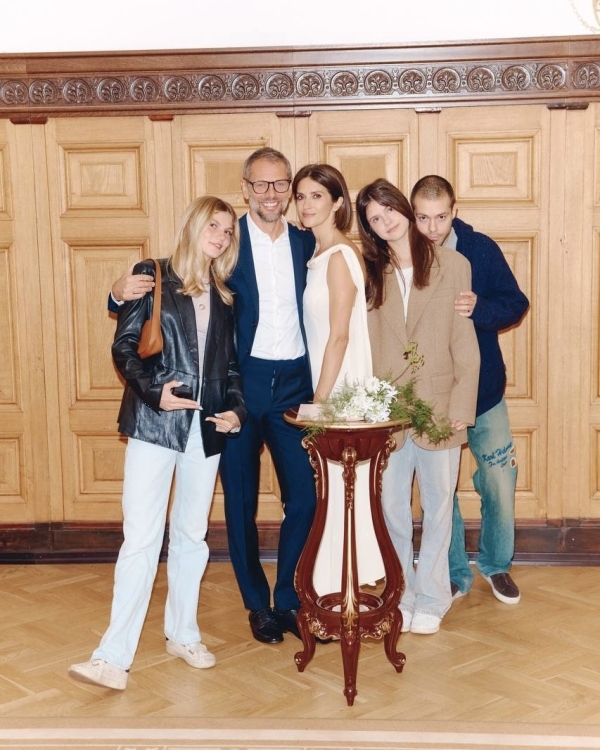 Экс-главред Vogue и Tatler Ксения Соловьева вышла