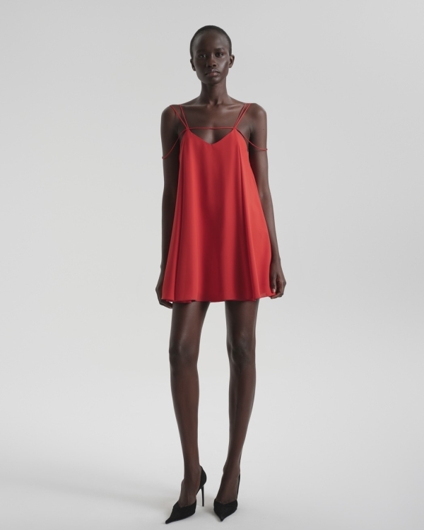 У каких российских брендов можно купить вечерний