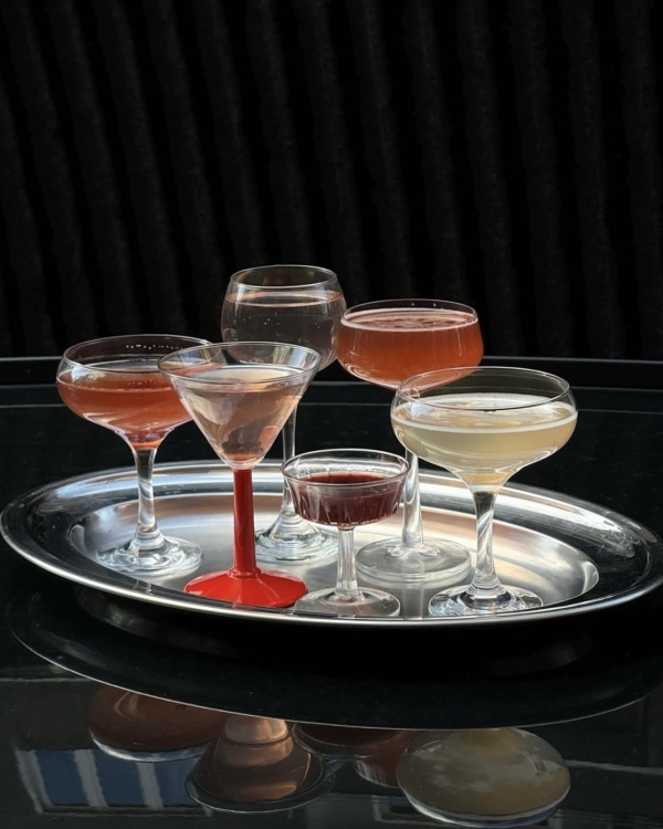 Как небанально подать коктейли на свадьбе?