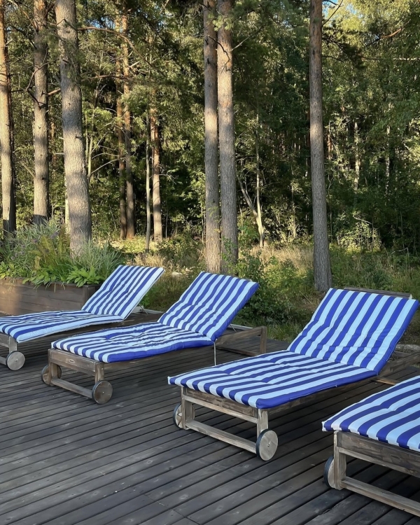 Лето в городе: лучшие пляжные клубы для