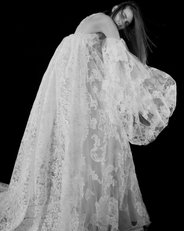 Из фигуристки в главного свадебного дизайнера: история