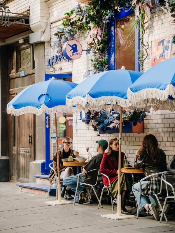 «Король папарацци» в МАММ, «Черешневое меню» в