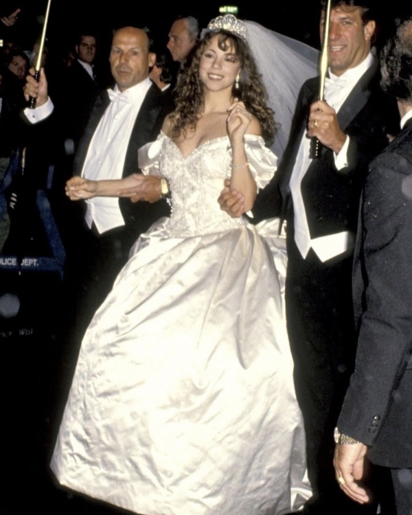 Из фигуристки в главного свадебного дизайнера: история