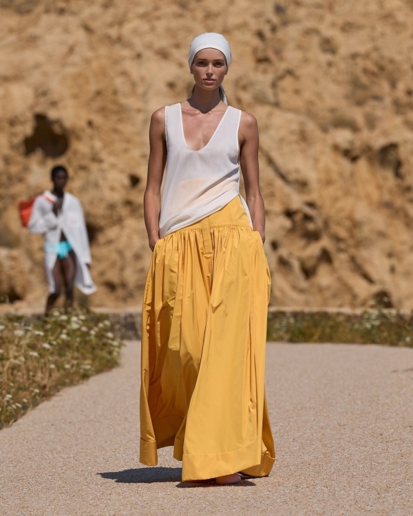 Каким получился весенне-летний показ Jacquemus