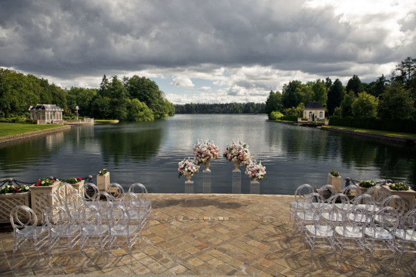 Танцующие звёзды: свадьба в загородном ресторане «Вилла