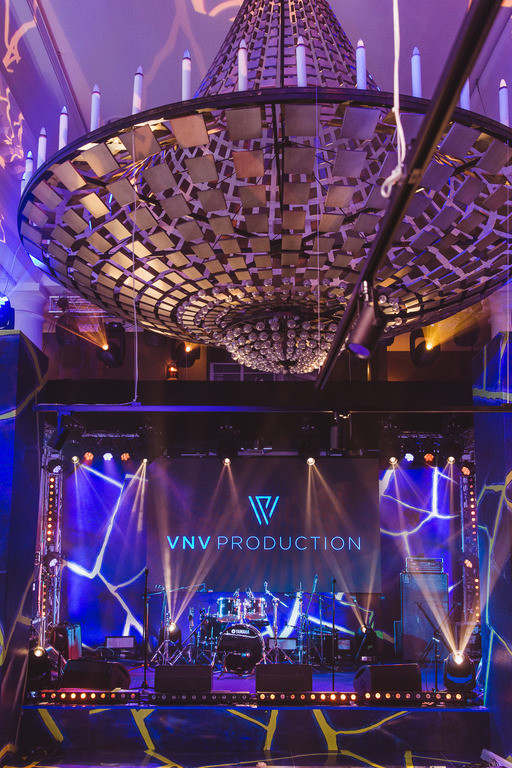 5 ресторанов известных сетей, где можно провести