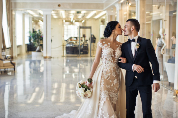 Танцующие звёзды: свадьба в загородном ресторане «Вилла