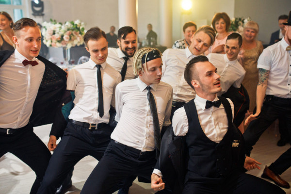 Танцующие звёзды: свадьба в загородном ресторане «Вилла