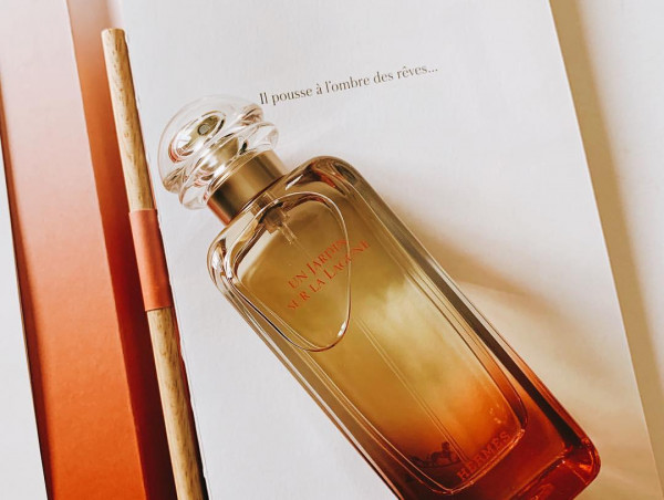 Какие духи выбрать невесте: 10 новых ароматов