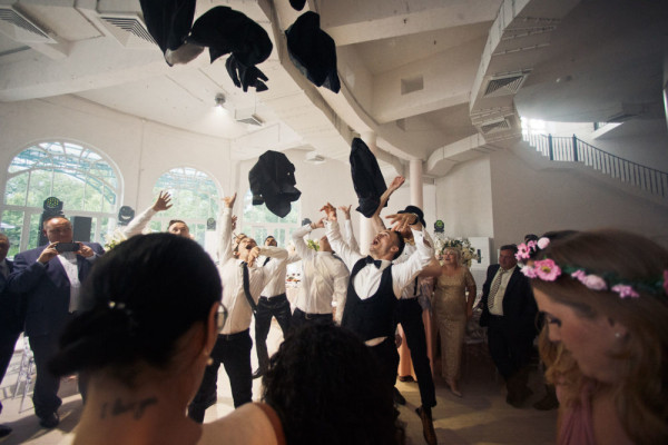 Танцующие звёзды: свадьба в загородном ресторане «Вилла