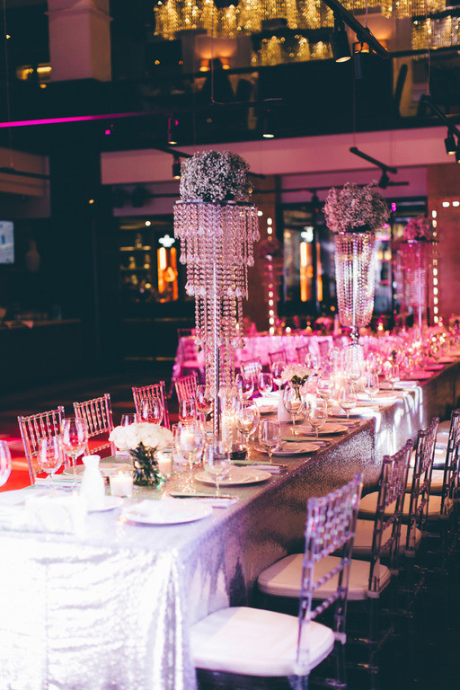 5 ресторанов известных сетей, где можно провести