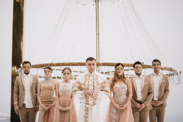 Ведущие Олег Савельев