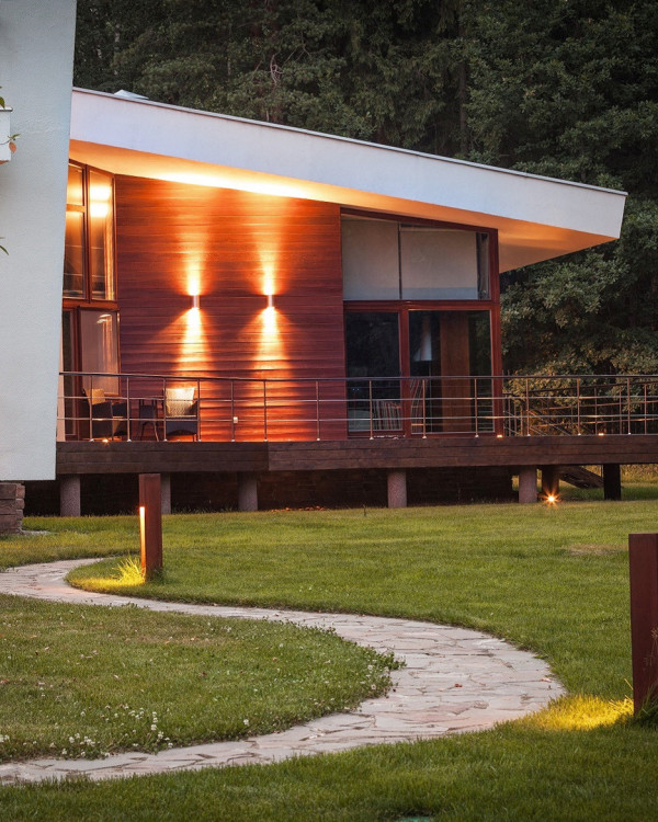 Загородные коттеджи для камерной свадьбы