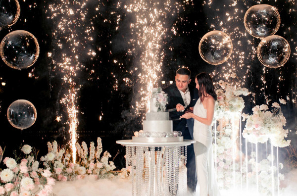 Переносить свадьбу или отменять? Отвечают агентства