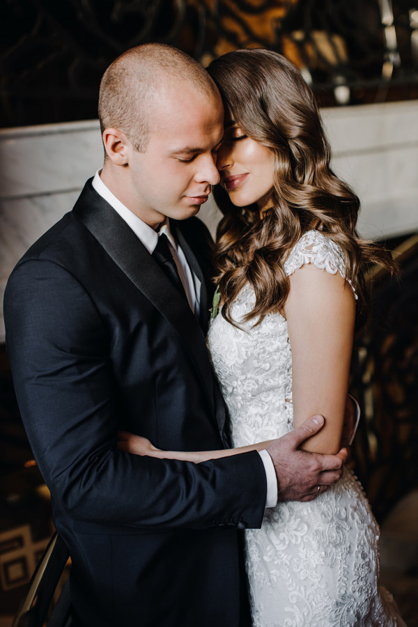 Классическая сдержанная свадьба в центре Москвы