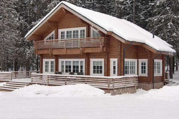 Загородные коттеджи для камерной свадьбы