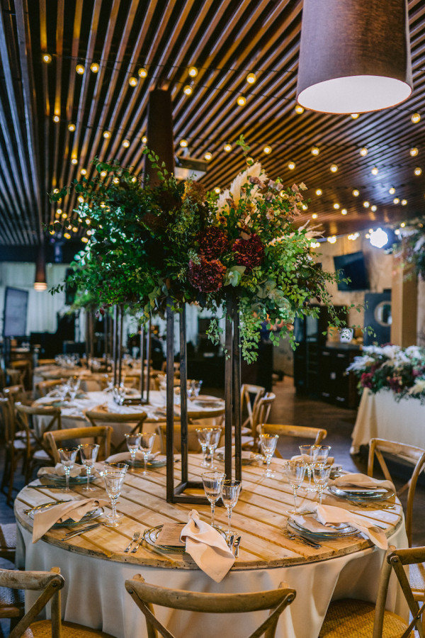 Уютная свадьба в золотисто-зеленых оттенках