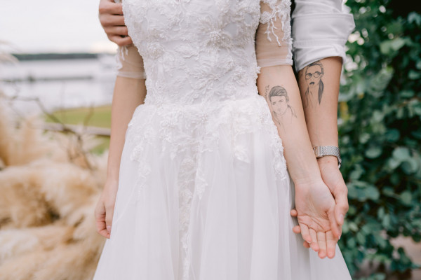 Уютная свадьба в золотисто-зеленых оттенках