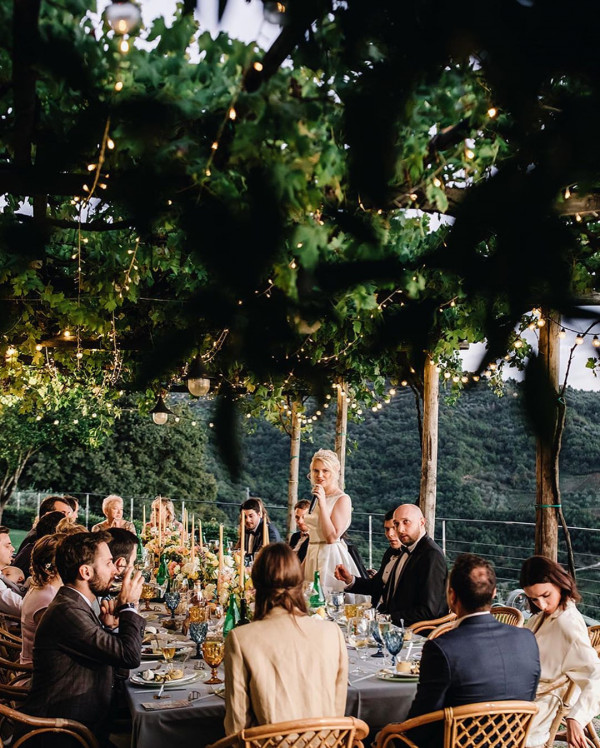 «К нам приходят за элегантными свадьбами и