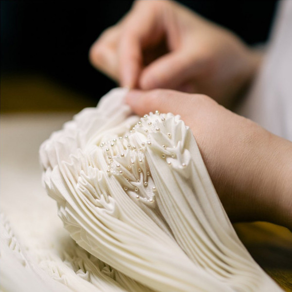 Свадебные платья Edem теперь можно примерять дома