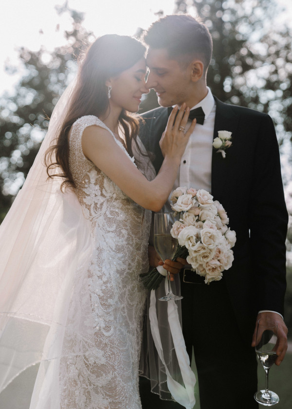 Свадьба в атмосферном замке в Павловске