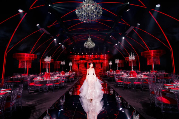 Переносить свадьбу или отменять? Отвечают агентства