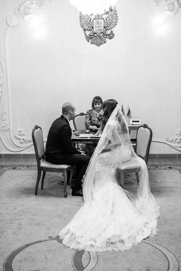 Классическая сдержанная свадьба в центре Москвы