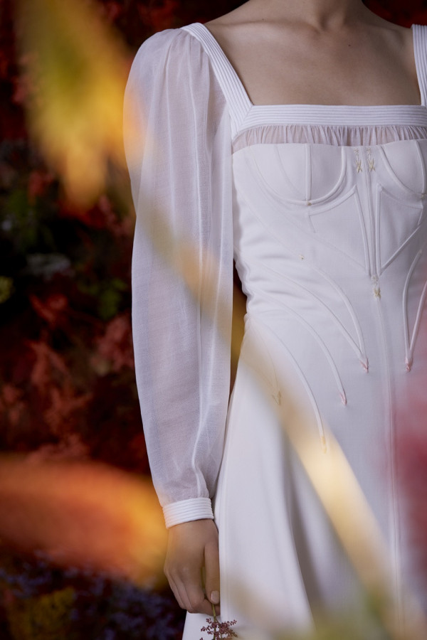 Свадебные платья Edem теперь можно примерять дома